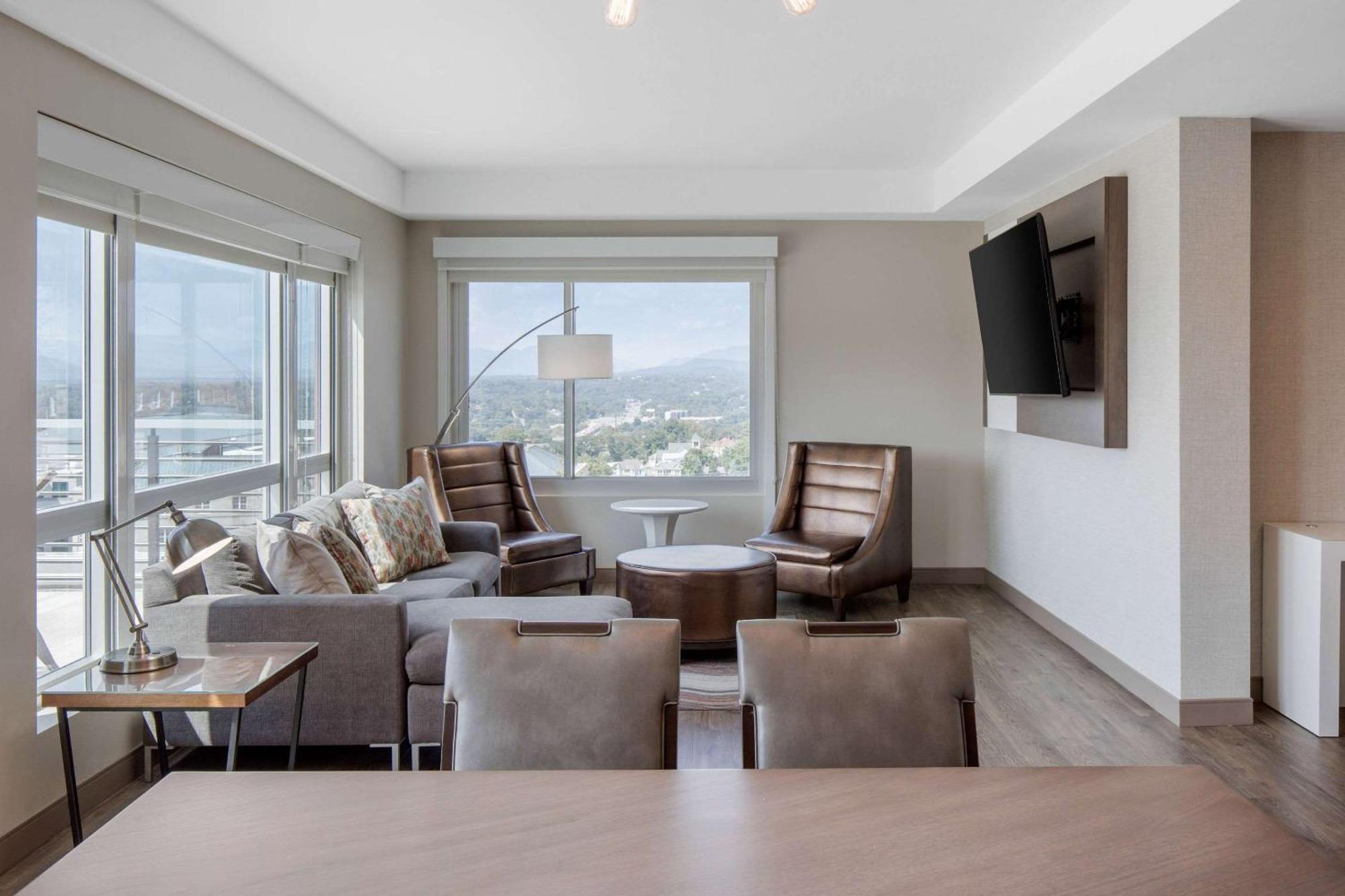 Cambria Hotel Downtown אשוויל מראה חיצוני תמונה
